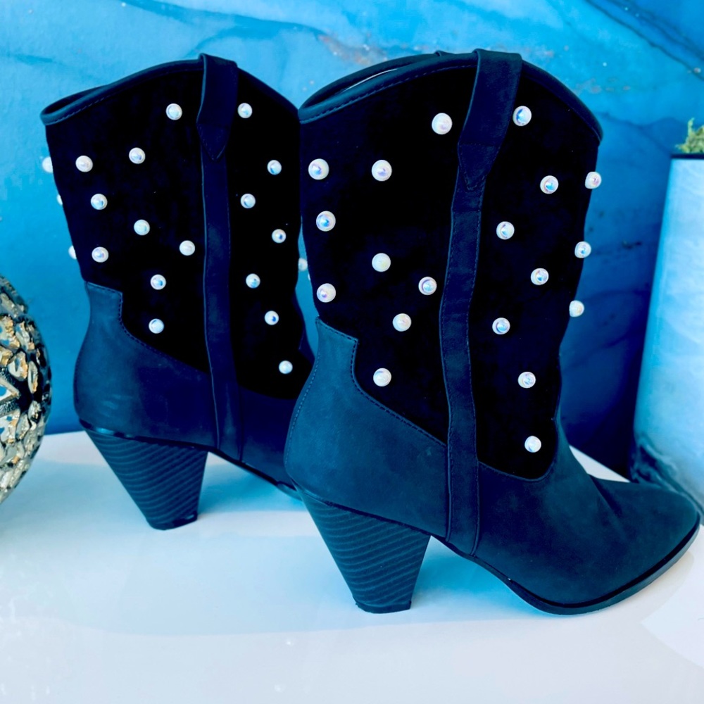 Black Pearl Booties